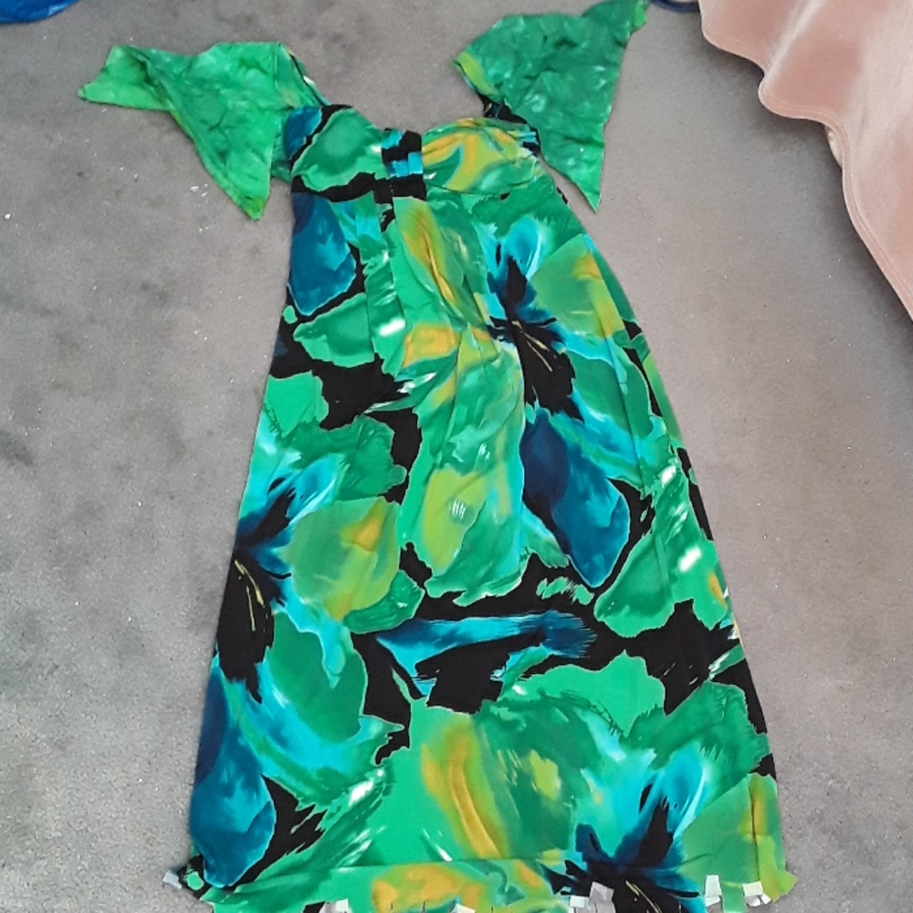 Tiki dress